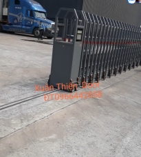 CỬA Cổng Xếp XT1105