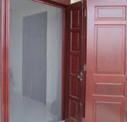 Cửa Sắt  mở về một bên XT117