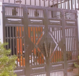 Cửa cổng sắt 2006