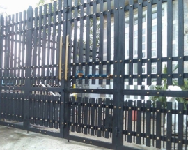 Thiết kế ngay bộ cửa cổng sắt đẹp 4 cánh vững chắc cho ngôi nhà