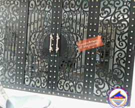 Lắp đặt khung cửa sắt 4 cánh chuyên nghiệp