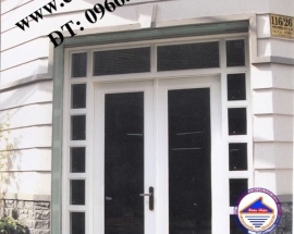 Các ưu điểm của cửa kính cường lực khung sắt bạn nên biết