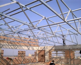 THI CÔNG KHUNG KÈO THÉP LỢP NGÓI TẠI CÔNG TY XUÂN THIỆN