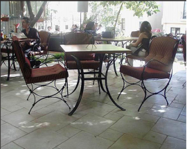 4 MẪU BÀN GHẾ NGOÀI TRỜI ĐƯỢC ƯA CHUỘNG NHẤT 2018