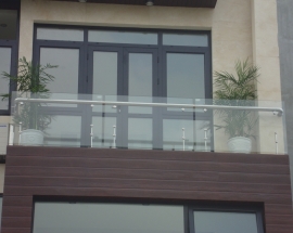 Lan Can Và Những Nguy Hiểm Tiềm Tàng Đối Với Trẻ Nhỏ