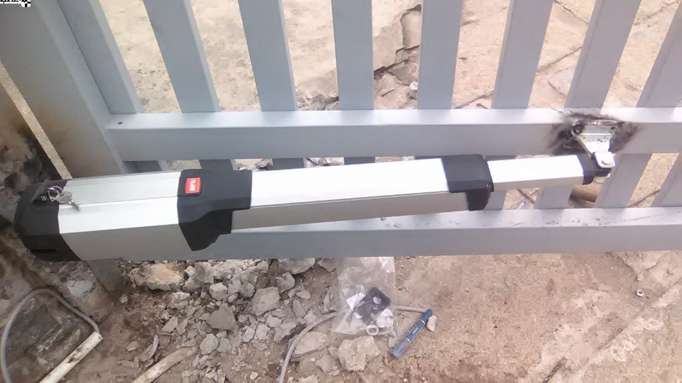 Motor Cổng Mở 2 Cánh Tay đòn