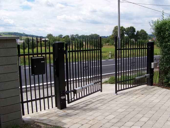 cửa tự động hcm