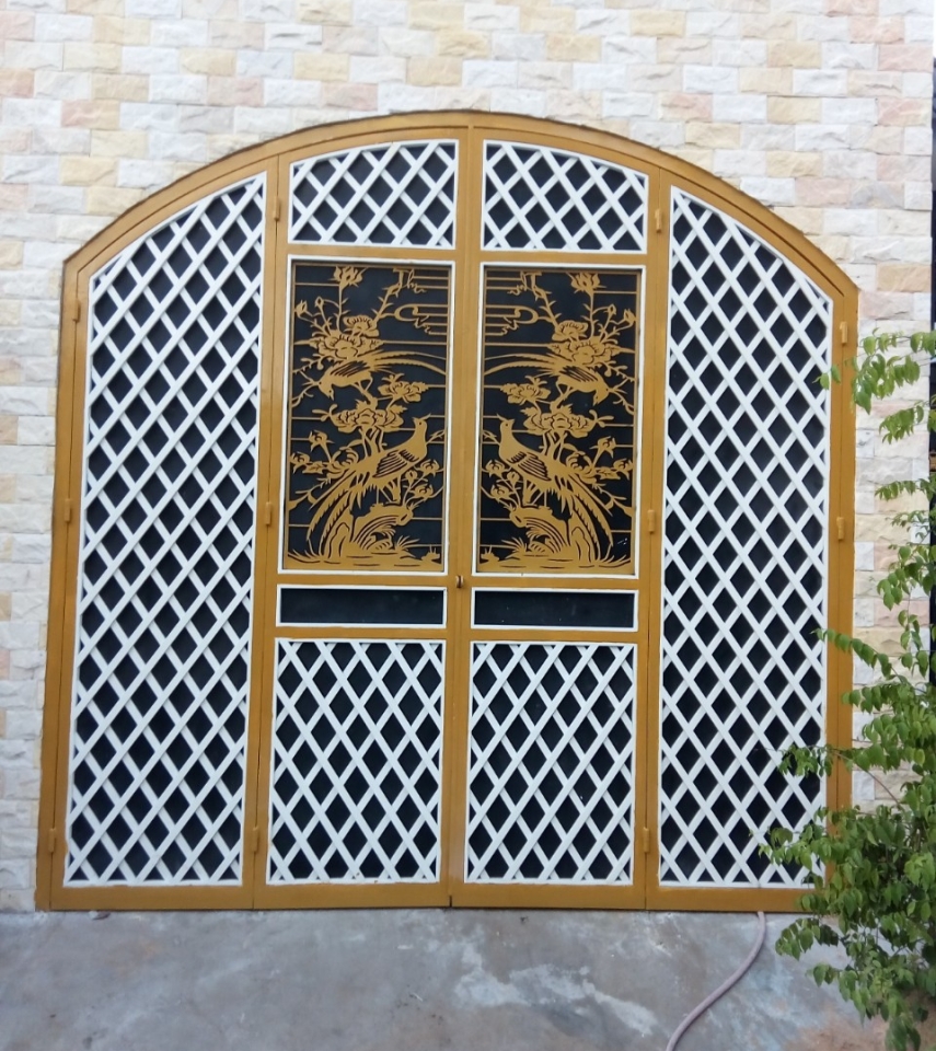 cửa cổng sắt cnc tphcm