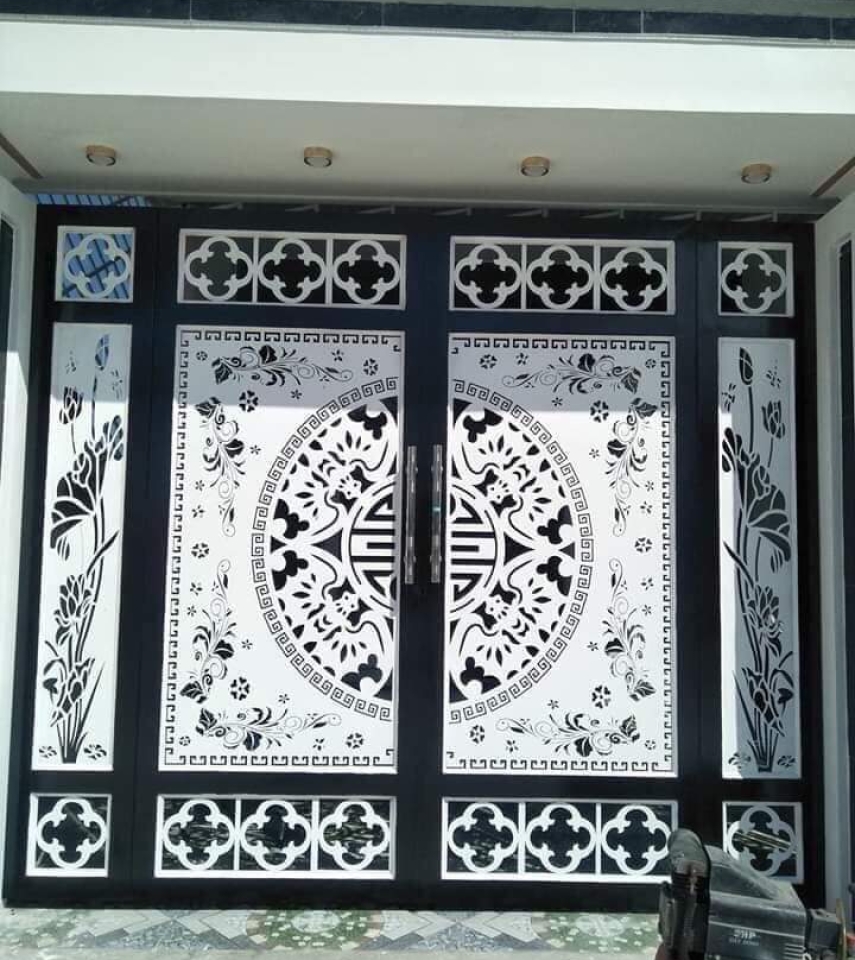 cửa cổng sắt cnc tphcm