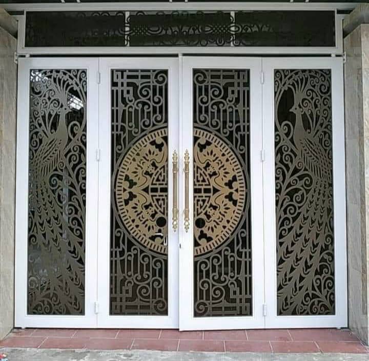 làm cửa sắt 4 cánh tại bình dương
