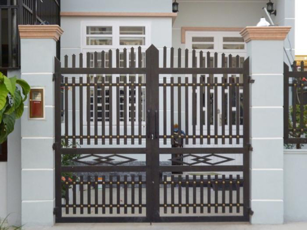 cổng sắt 2 cánh