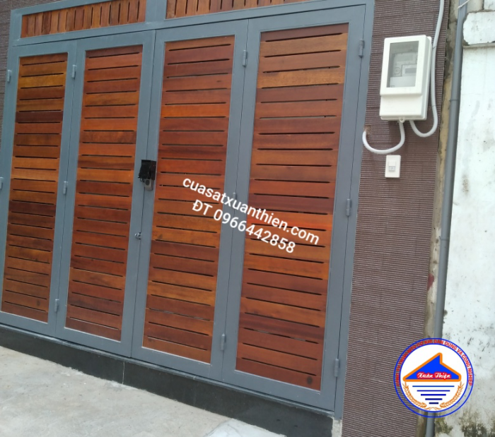 khung cửa sắt 4 cánh