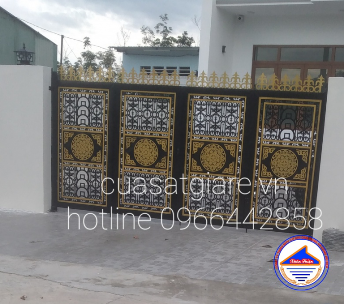khung cửa sắt 4 cánh