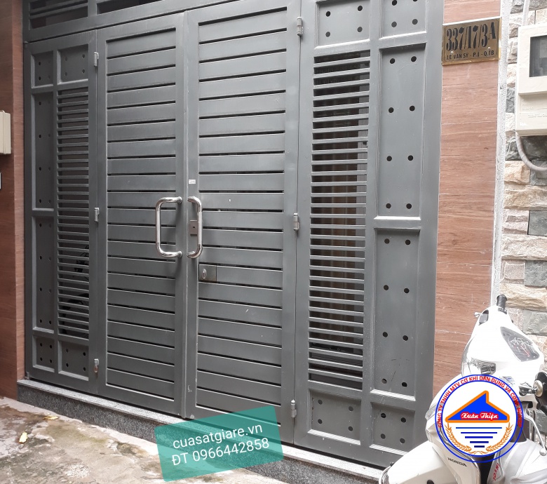 cửa cổng sắt TPHCM