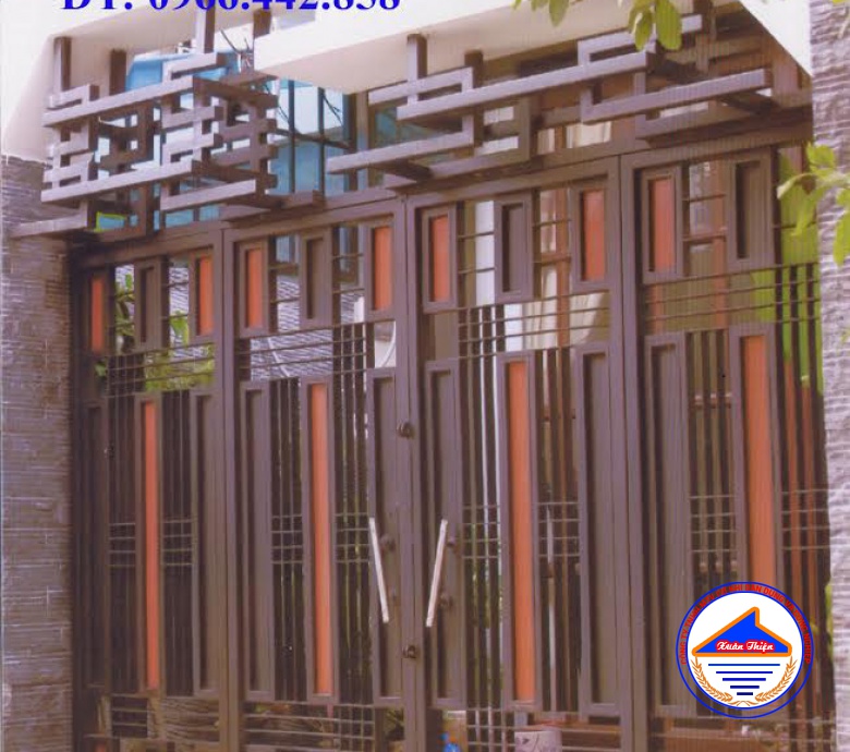 mẫu cửa sắt CNC đẹp