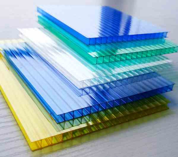 Hướng dẫn cắt tấm Polycarbonate đúng kỹ thuật