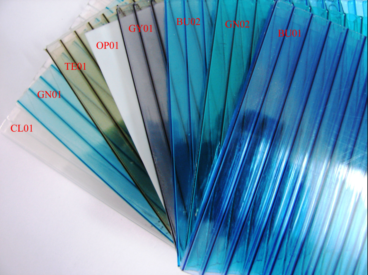 Hướng dẫn cắt tấm Polycarbonate đúng kỹ thuật